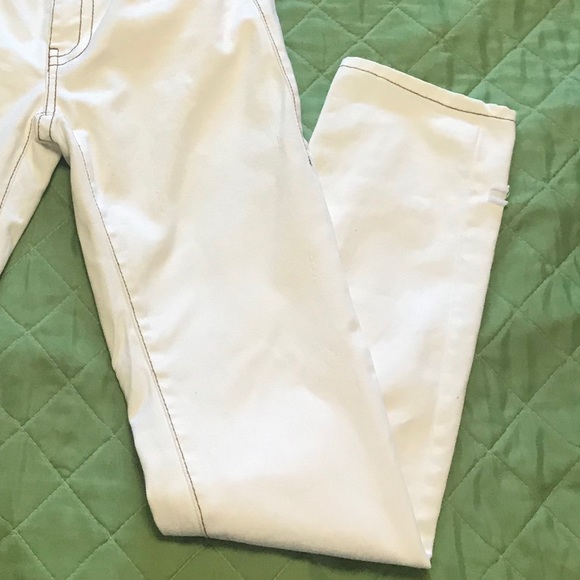 White Embroidered Kenzie Girl Jean - Picture 6 of 6